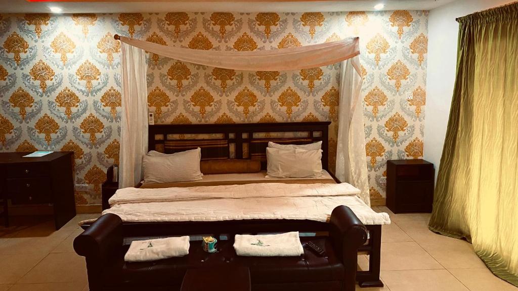 Pinewood Hotel Shillong luxury bedroom suite